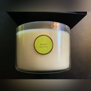 Rare NIB Bluewick 26 oz. Groove Elite Yuzu Candle